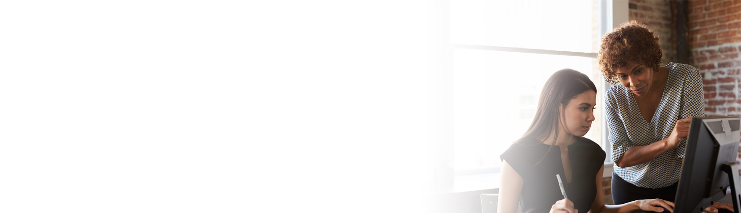 An established DC helps a student at her preceptorship.